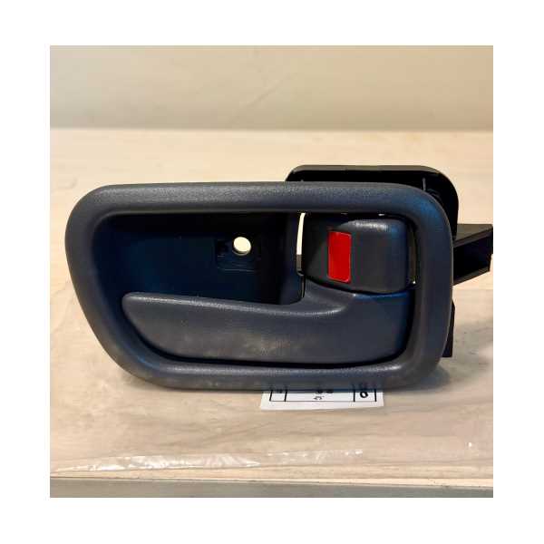 KAPI KOLU İÇ SAĞ AVENSIS 1997-2002