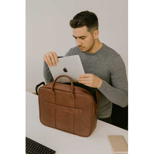 15.7 İNÇ ORGANİZER LAPTOP VE EVRAK ÇANTASI