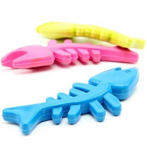 BALIK KEMİĞİ İSKELET ŞEKİLLİ RENKLİ PLASTİK KEDİ OYUNCAĞI (4172)